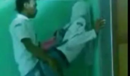 است که سعی کنید به سكس زوري ژاپني حرکت می کند